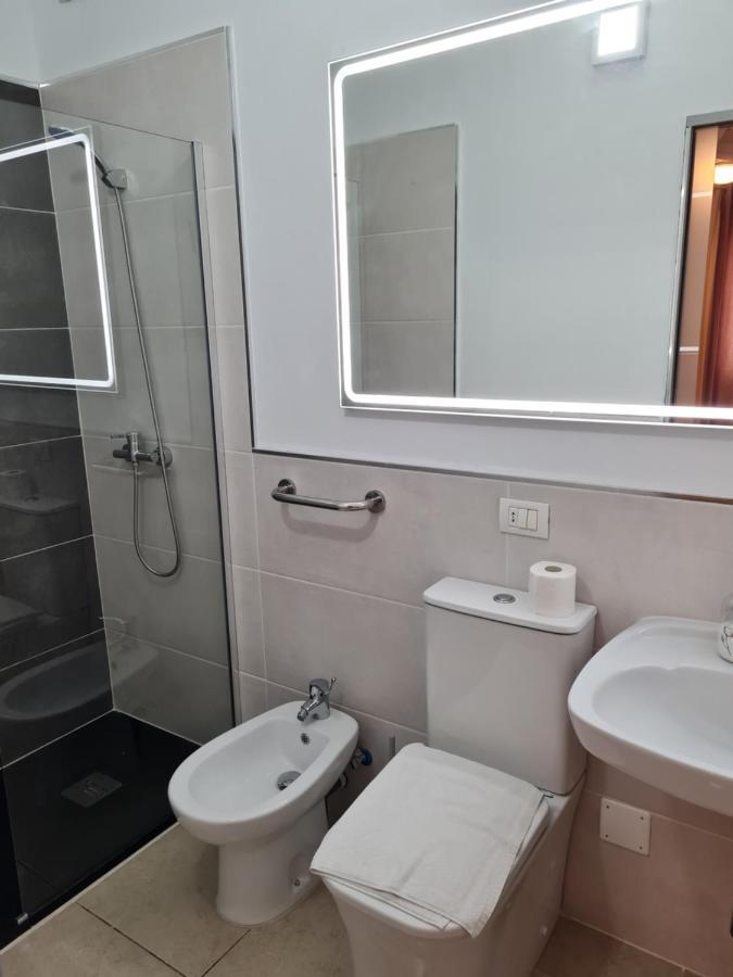 Habitaciones Nathaly Armenime Exterior foto